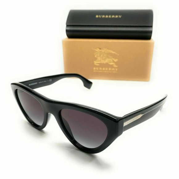 Burberry Women\'s Black Square Sunglasses!